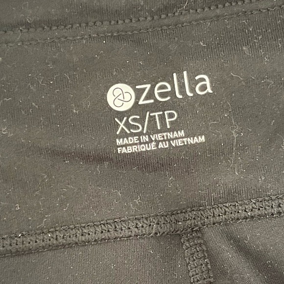 Zella Black and White tropical print leggings - Picture 4 of 4